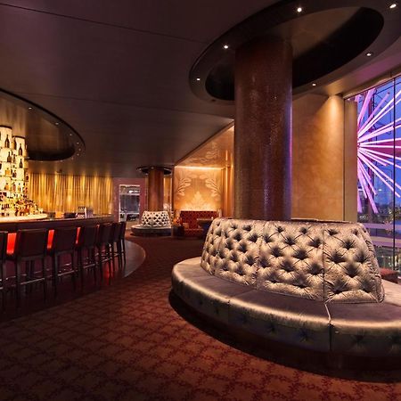 The Star Grand Hotel And Residences Sydney Exteriér fotografie The bar at the London Eye