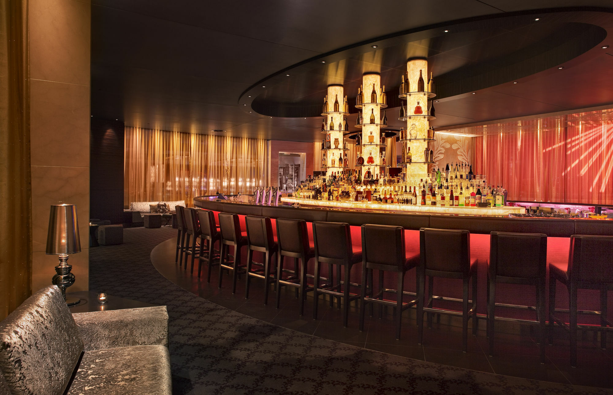 The Star Grand Hotel And Residences Sydney Exteriér fotografie The bar at the Mandarin Oriental, London