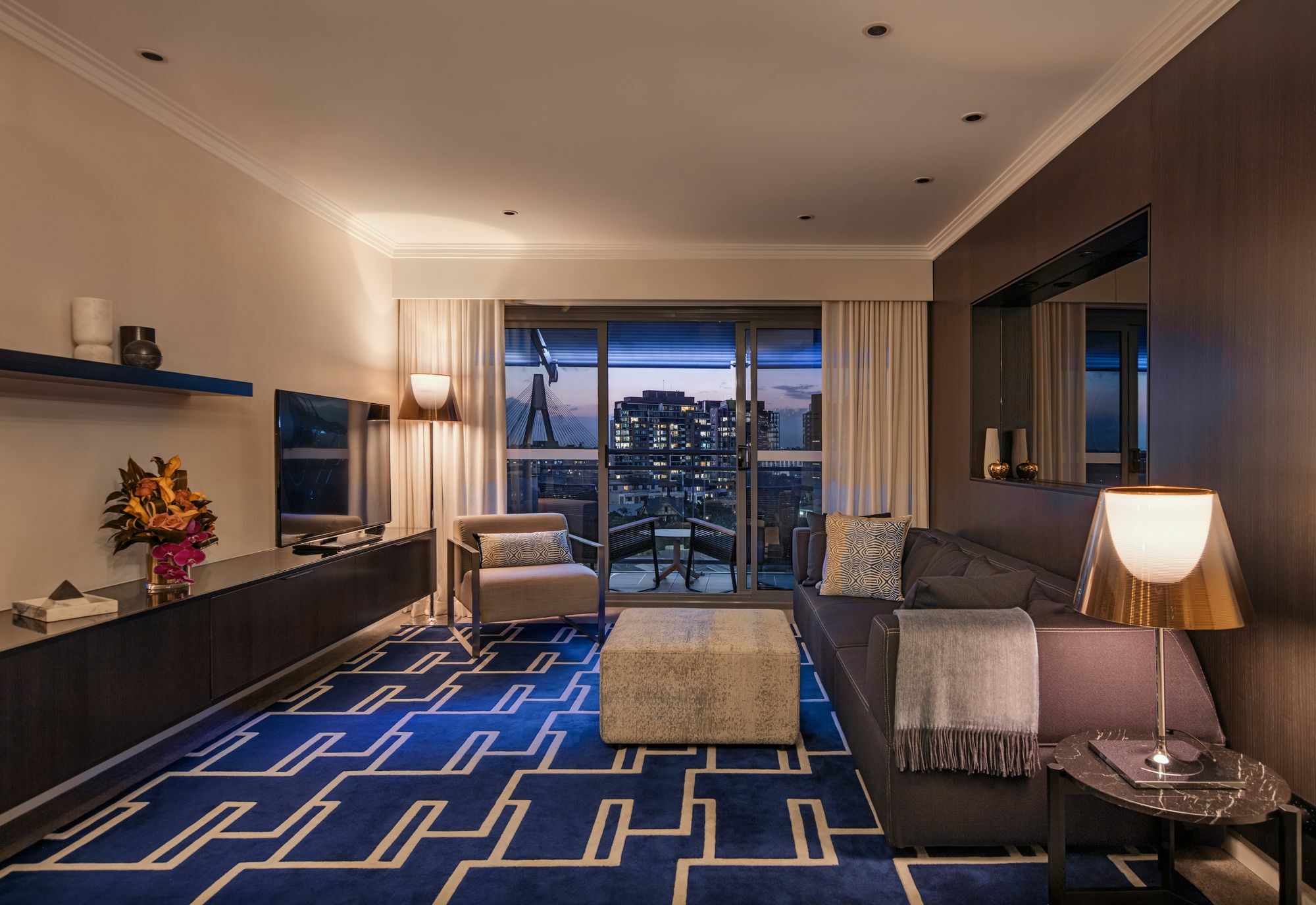 The Star Grand Hotel And Residences Sydney Exteriér fotografie A living room at the Ritz-Carlton, Singapore